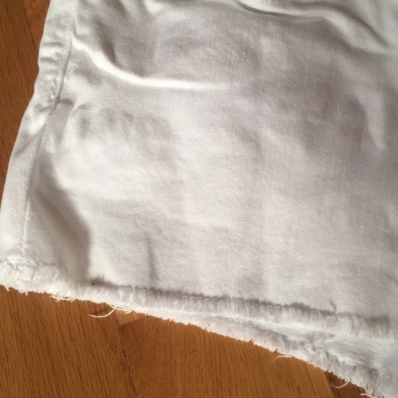 The Gap Hadley White Denim Shorts Cute! - Picture 2 of 4